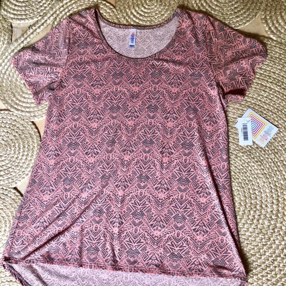 Lularoe Classic-T size L NWT